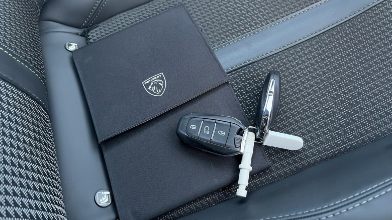 Peugeot 208 1.2 PureTech 100 GT 5dr Petrol Hatchback